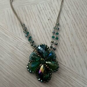 Ali-Khan Crystal Flower Necklace